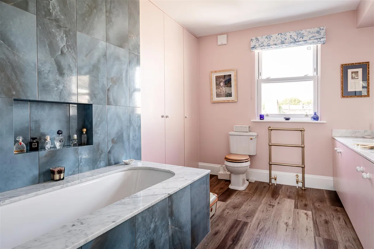 Sulgrave Road, London, W6, photo 12