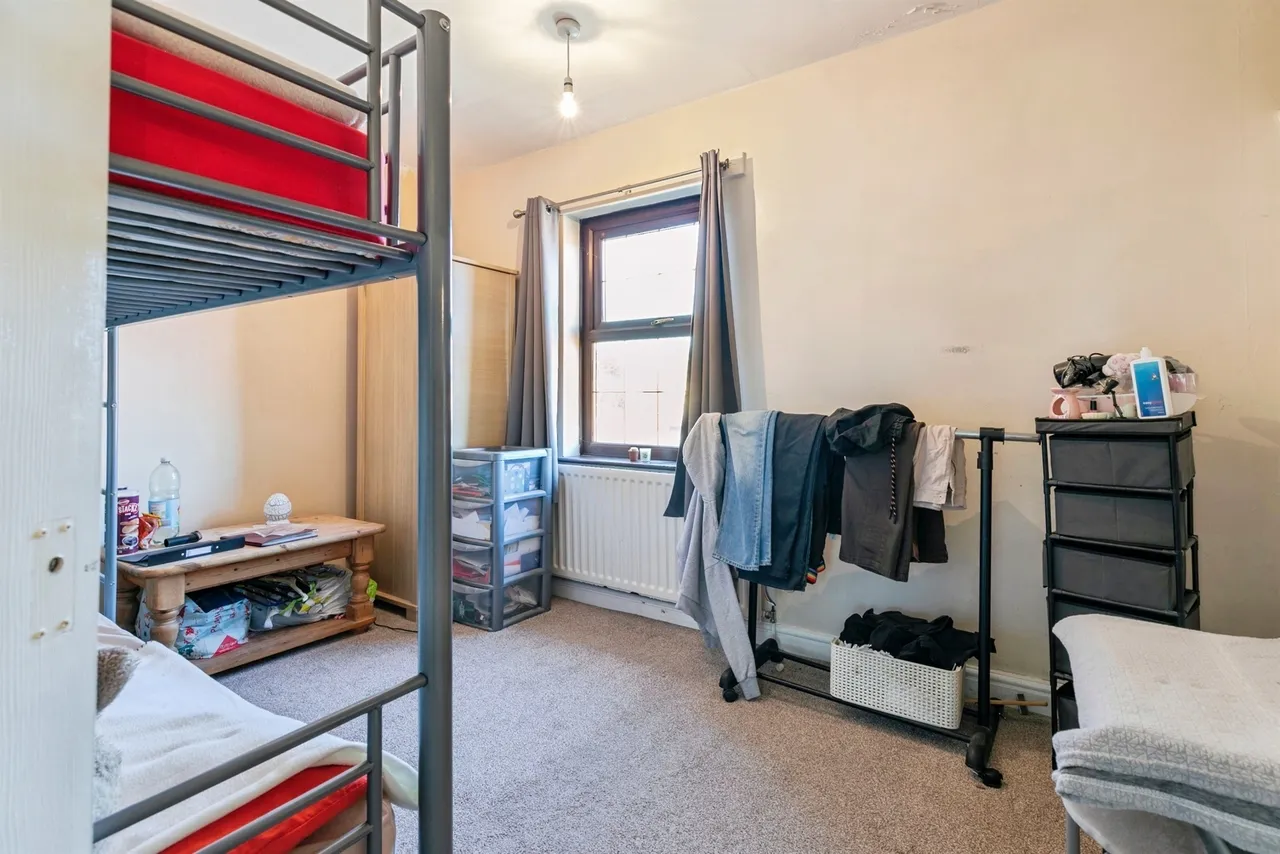 Doncaster Road, Barnsley, S70, photo 12