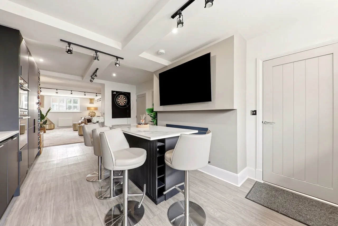 Carlton Green, Rothwell, LS26, photo 11