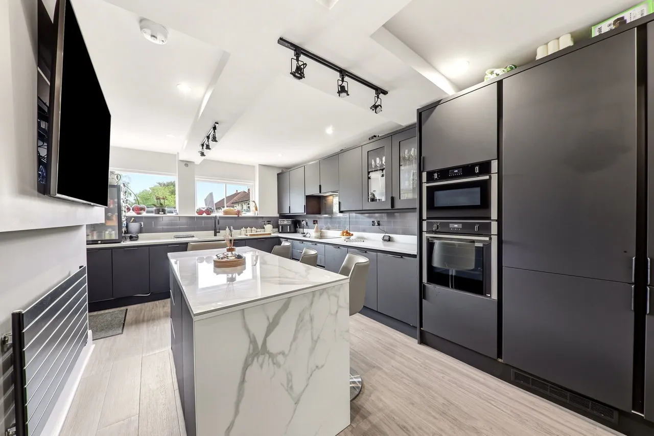 Carlton Green, Rothwell, LS26, photo 12
