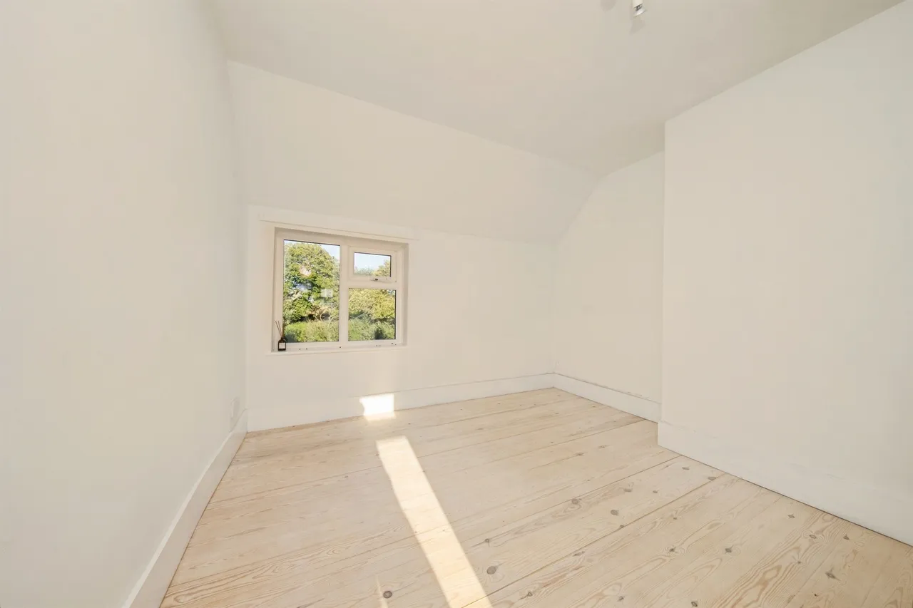 The Street, Alderton, IP12, photo 12