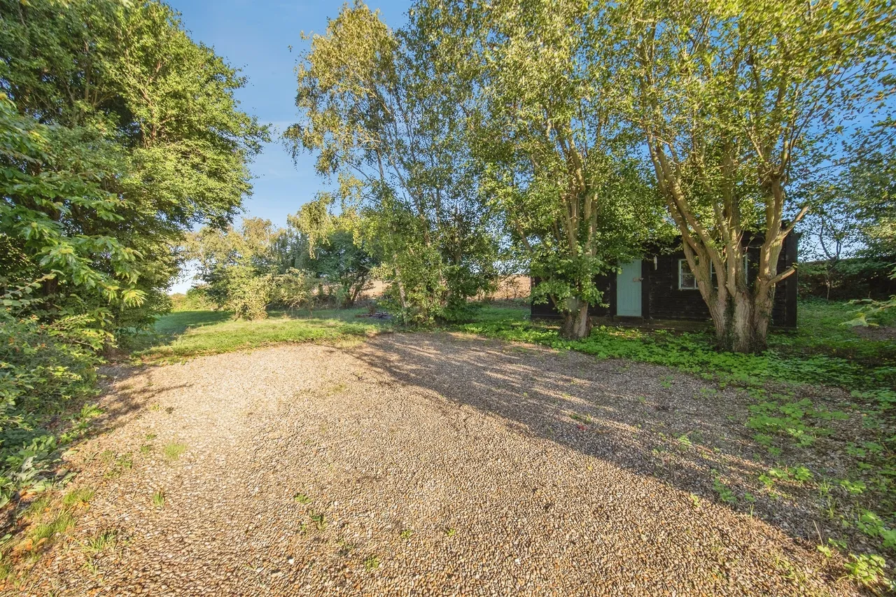 The Street, Alderton, IP12, photo 14