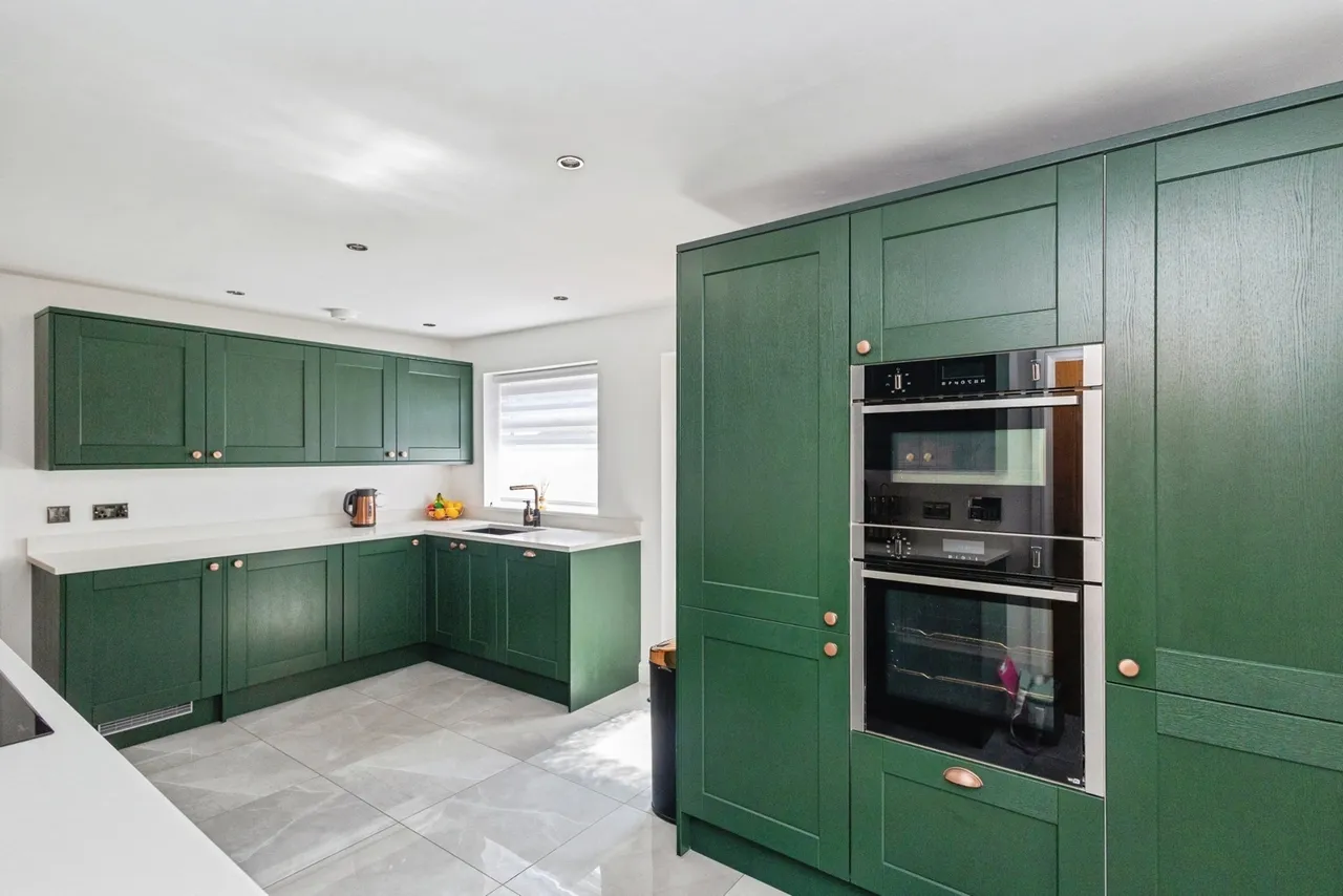 Winchester Avenue, Ashton-under-Lyne, Greater Manchester, OL6, photo 5