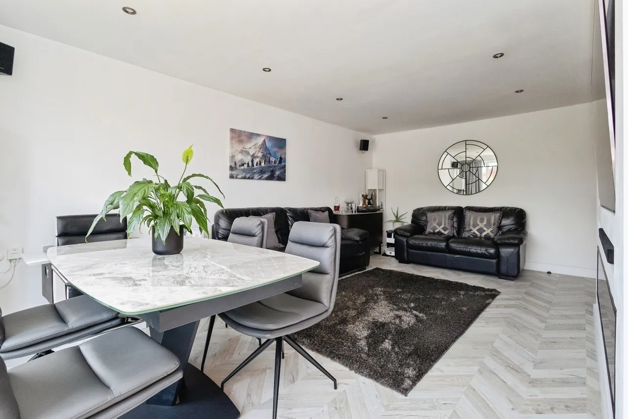 Winchester Avenue, Ashton-under-Lyne, Greater Manchester, OL6, photo 4