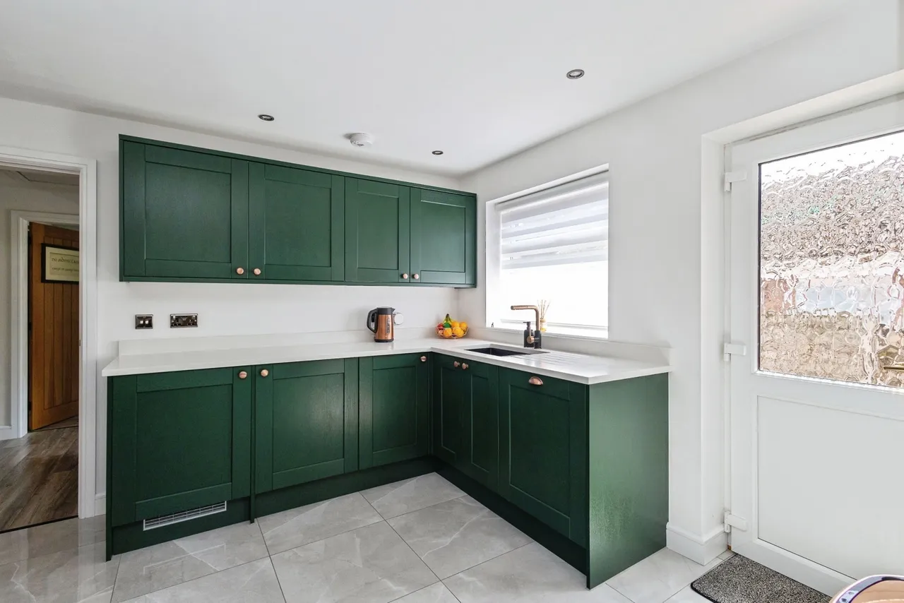 Winchester Avenue, Ashton-under-Lyne, Greater Manchester, OL6, photo 7