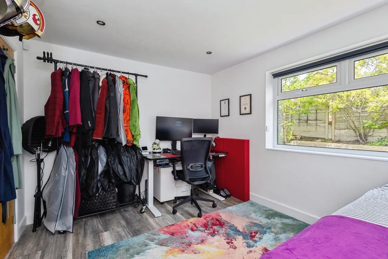 Winchester Avenue, Ashton-under-Lyne, Greater Manchester, OL6, photo 13