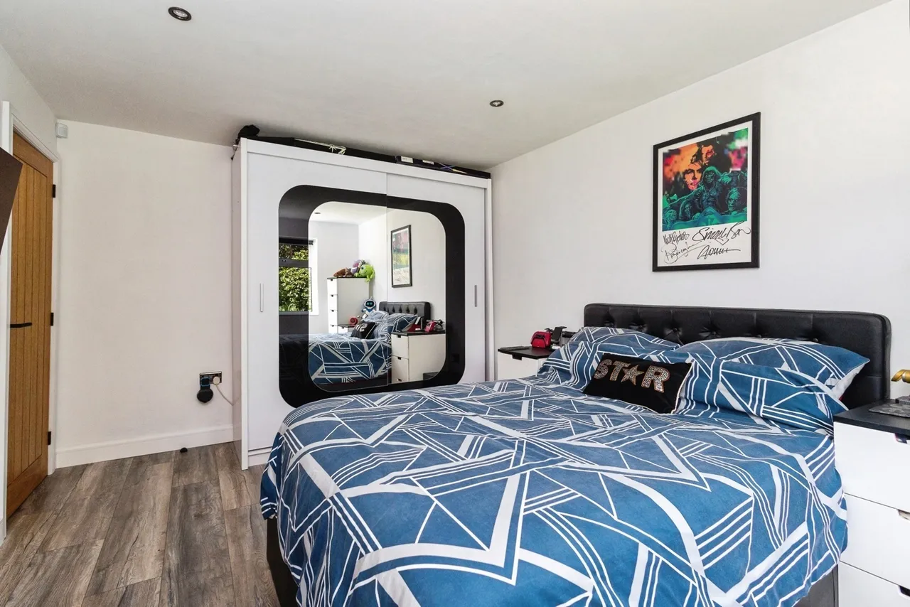Winchester Avenue, Ashton-under-Lyne, Greater Manchester, OL6, photo 11
