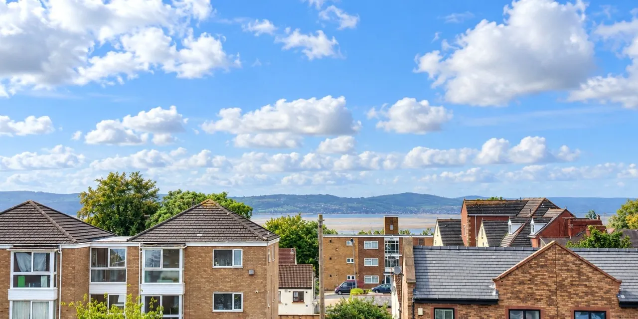 Caldy Road, West Kirby, CH48, photo 4