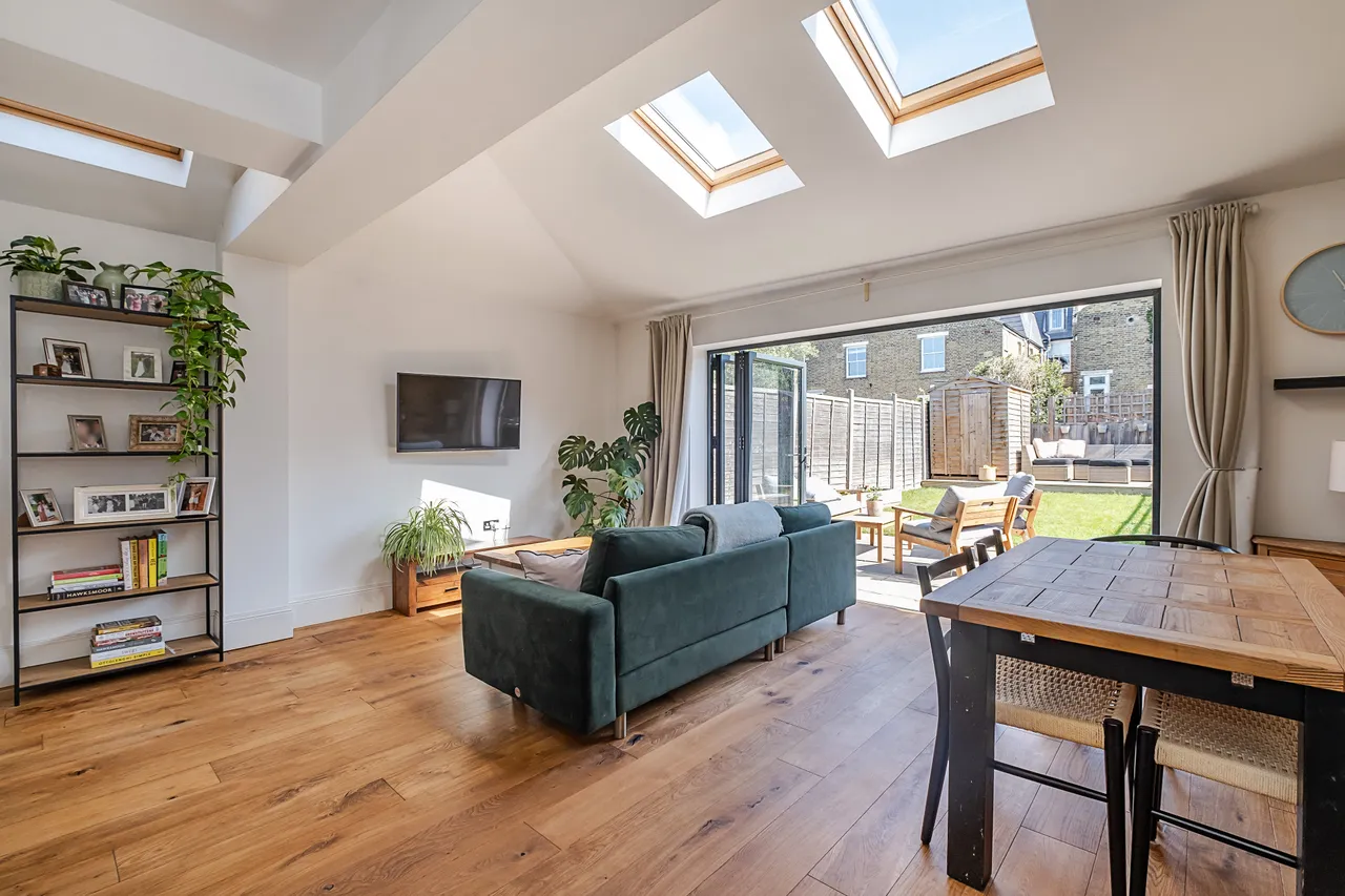 Tranmere Road, London, SW18, photo 4