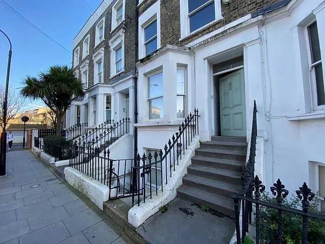 London, Shepherds Bush, W12, photo 10