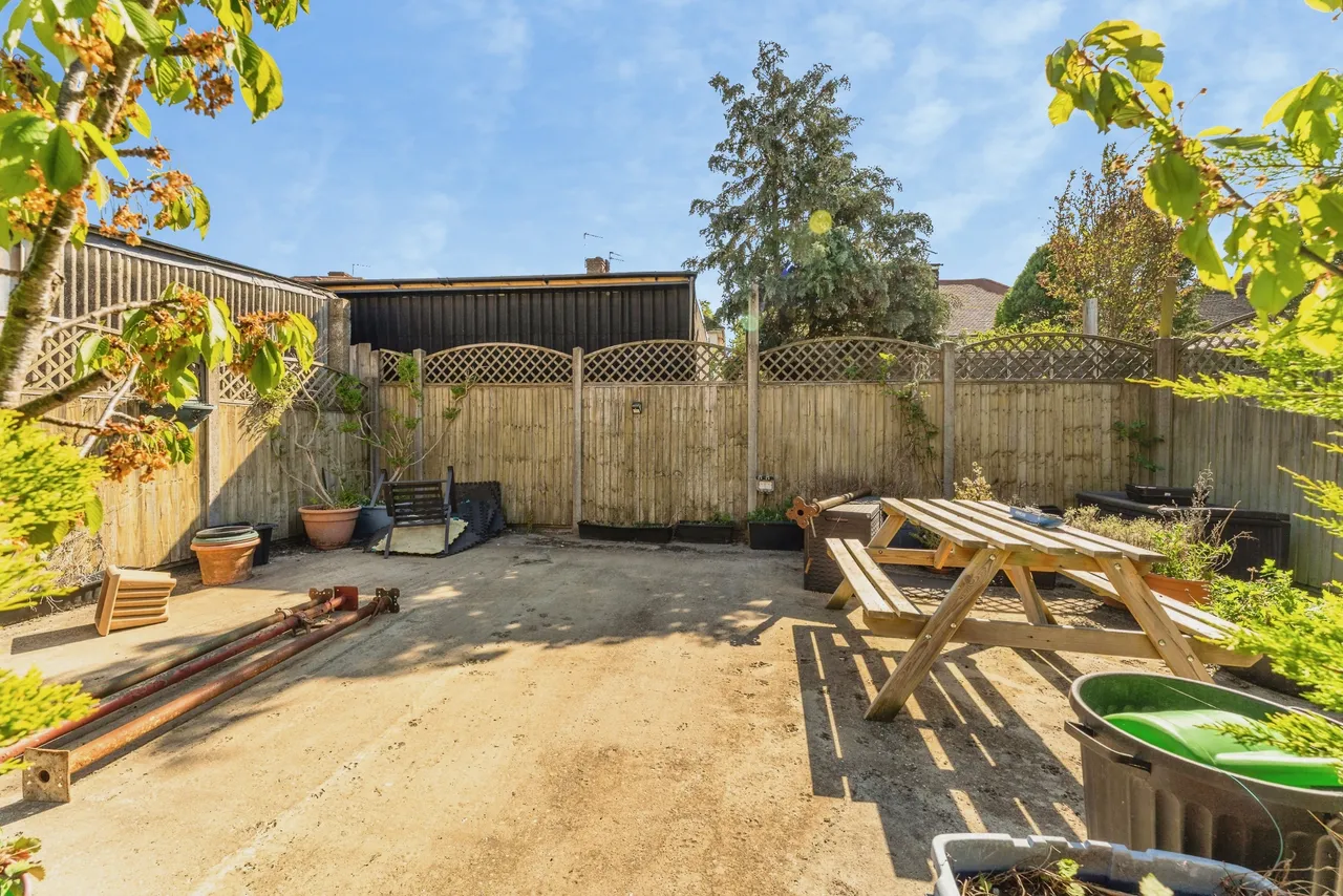 Brookfield Avenue, London, NW7, photo 19
