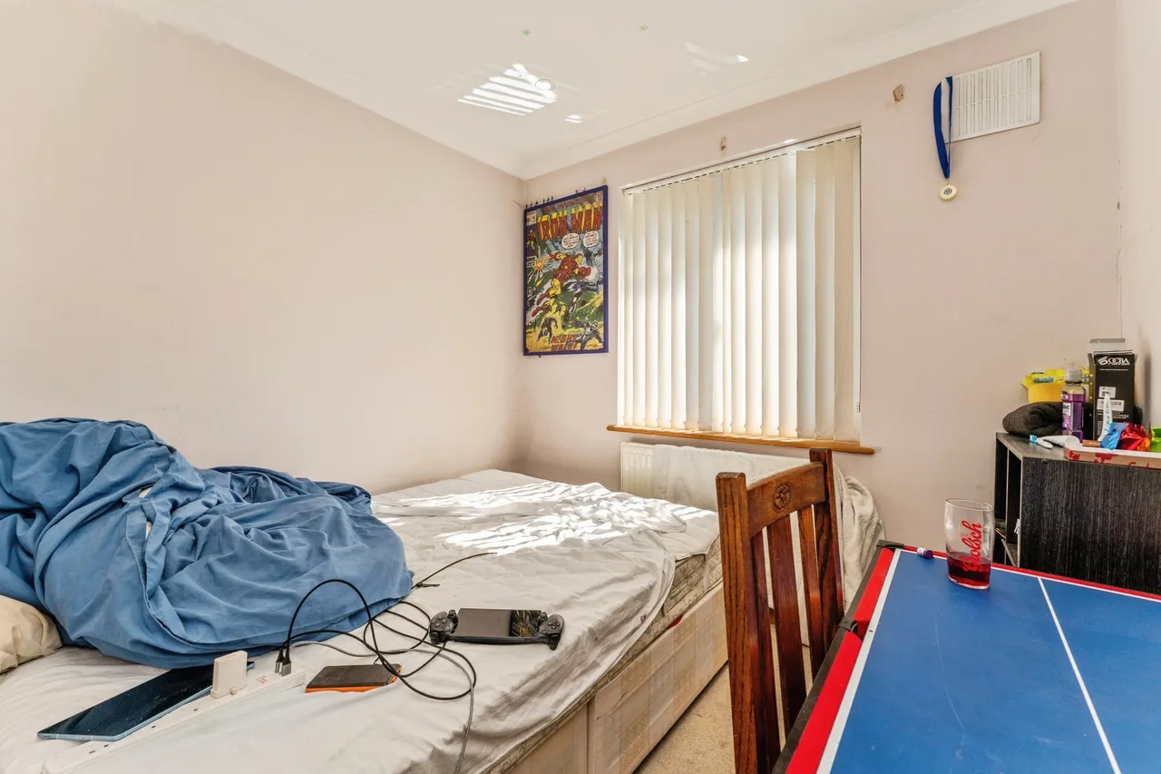 Brookfield Avenue, London, NW7, photo 15