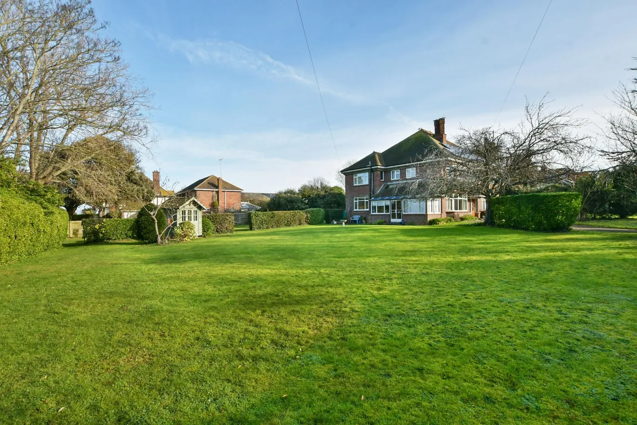 Kingsgate Avenue, Kingsgate, CT10, photo 2