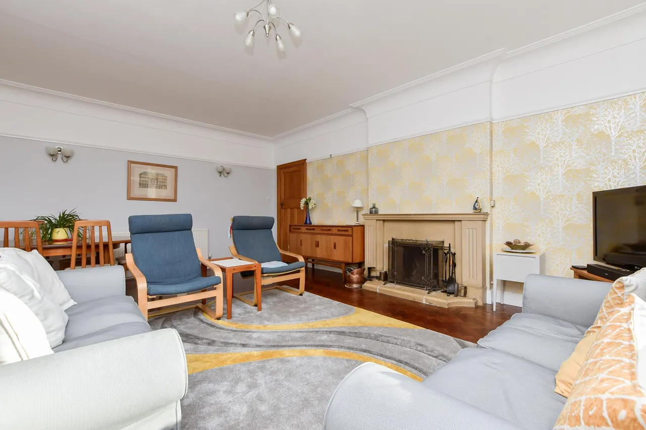 Kingsgate Avenue, Kingsgate, CT10, photo 5