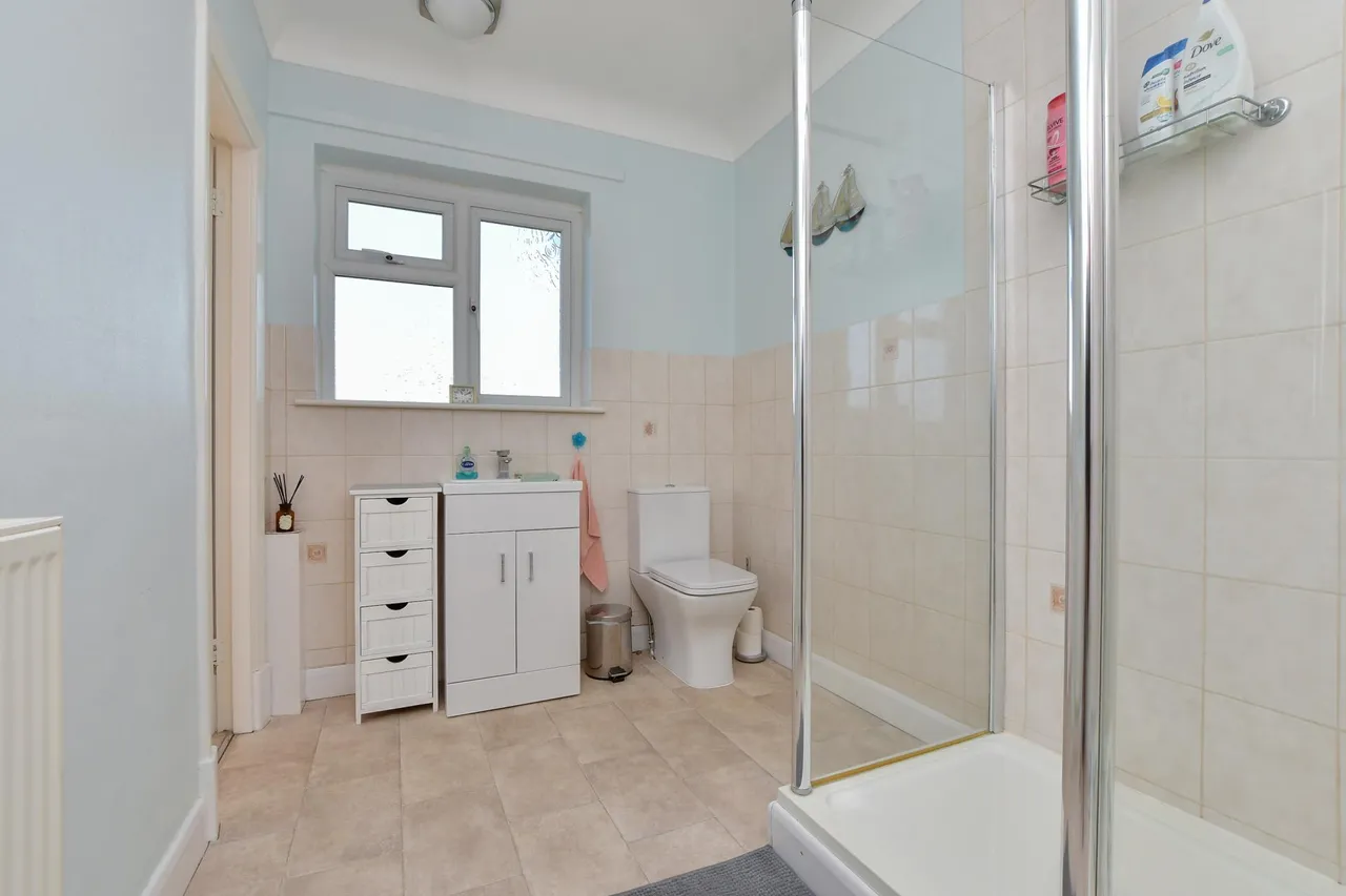 Kingsgate Avenue, Kingsgate, CT10, photo 10