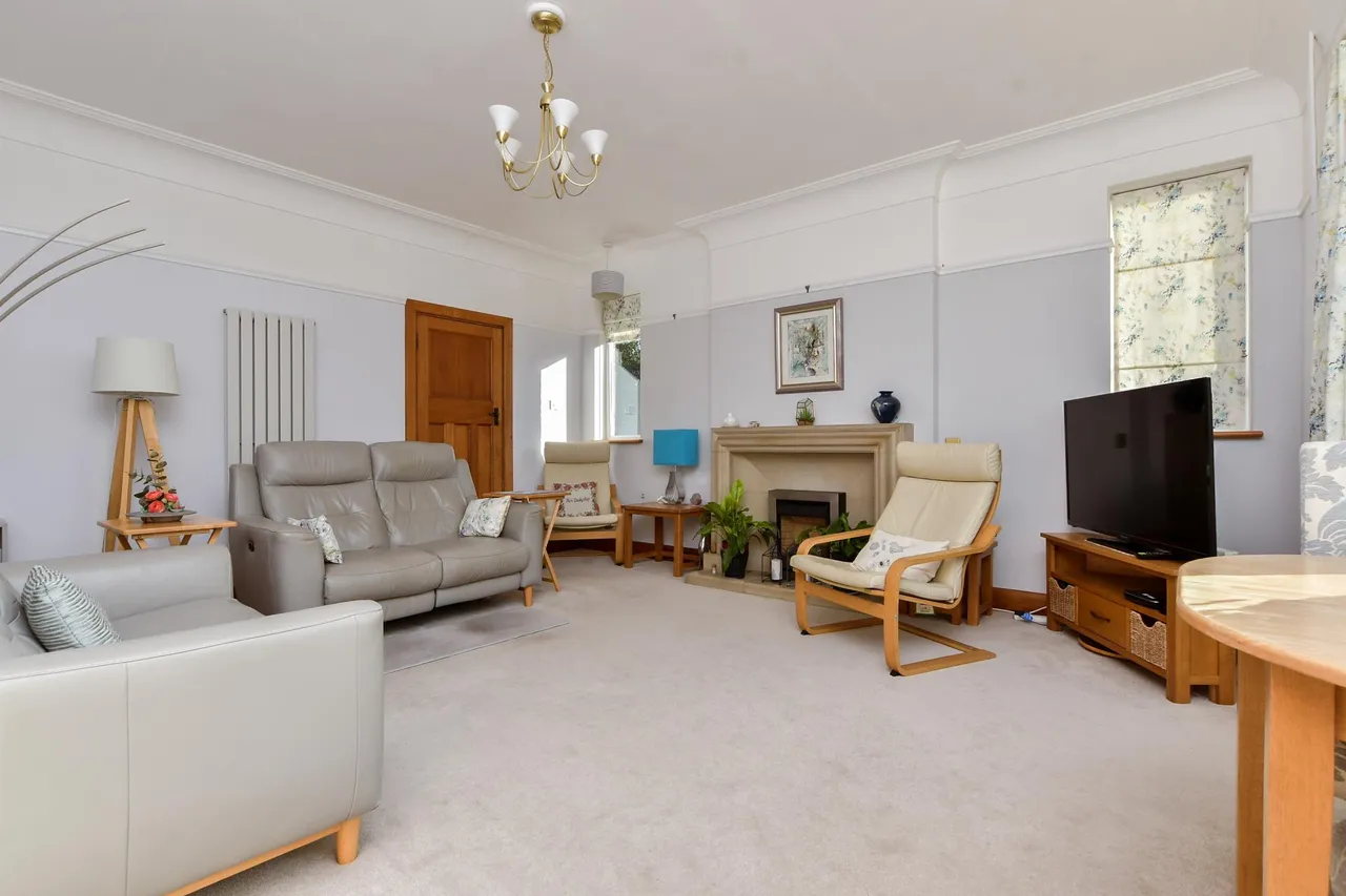 Kingsgate Avenue, Kingsgate, CT10, photo 4