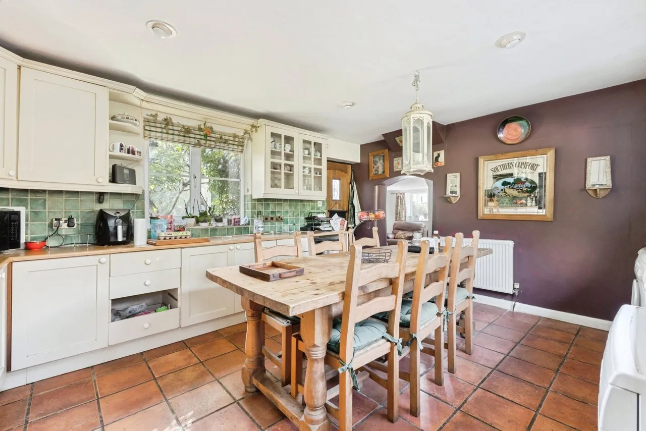 Chequers Lane, Great Ellingham, Attleborough, Norfolk, NR17, photo 2