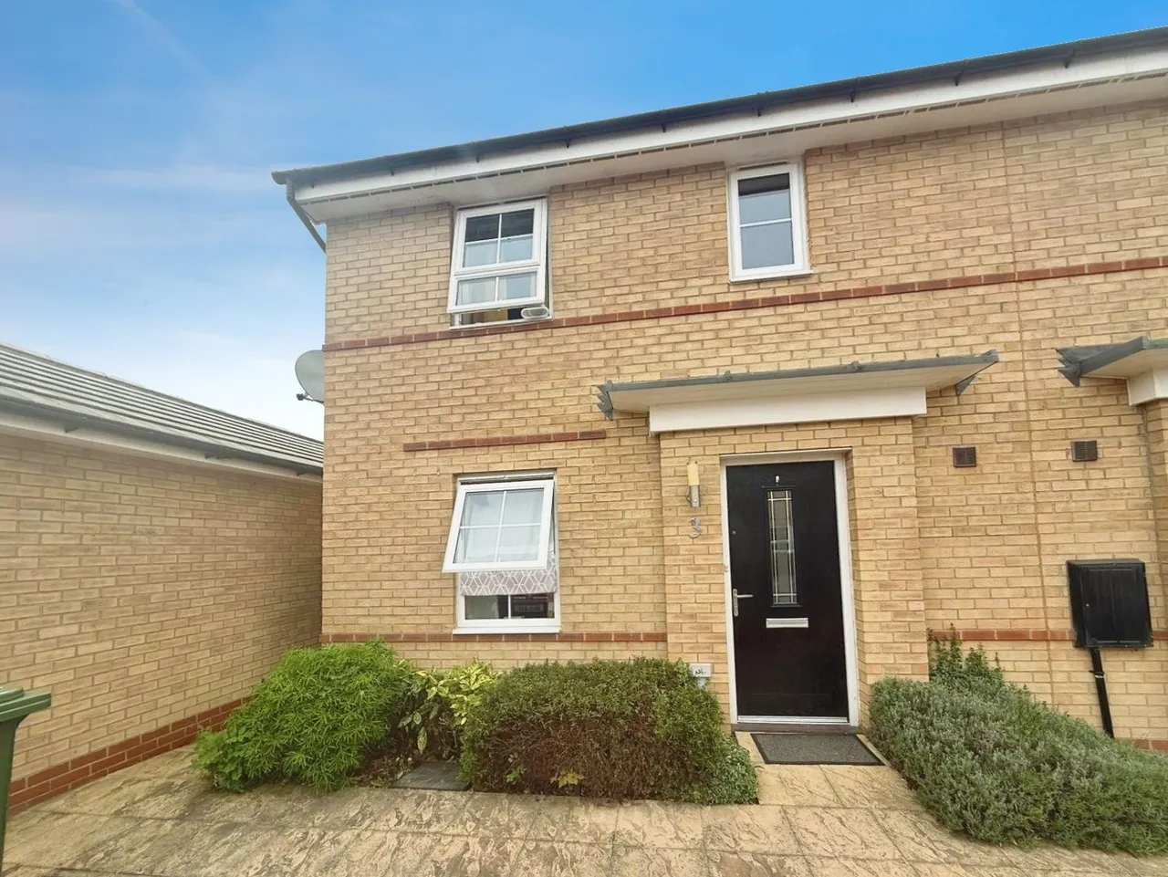 2 bed house for sale — Lockwood Way, Hampton Water, Peterborough, PE7