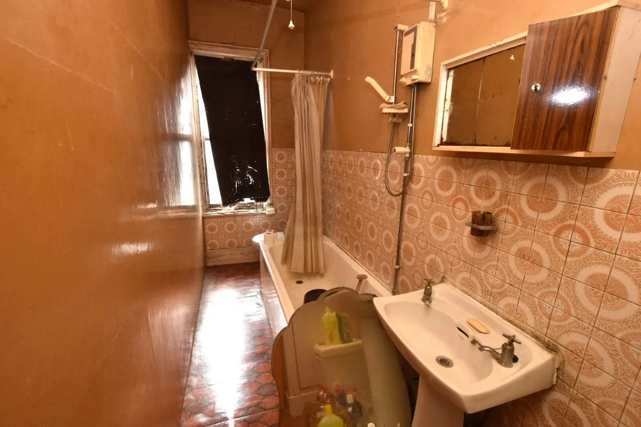 Edinburgh Road, Leeds, LS12, photo 9