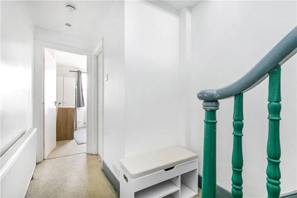 Acre Lane, London, SW2, photo 12