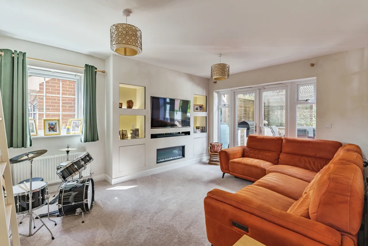 Towner Close, Ashford, TN27, photo 3