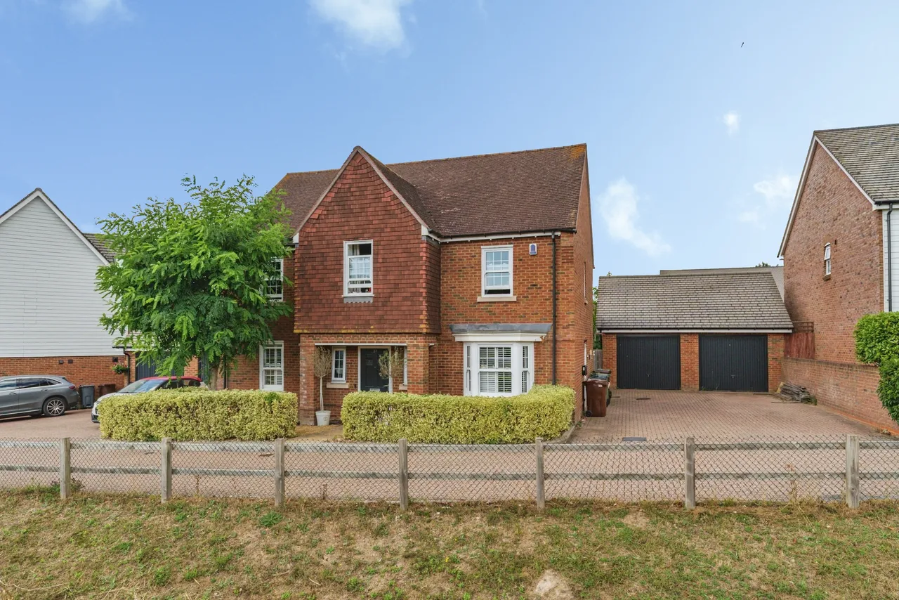 4 bed house for sale, Towner Close, Ashford, TN27