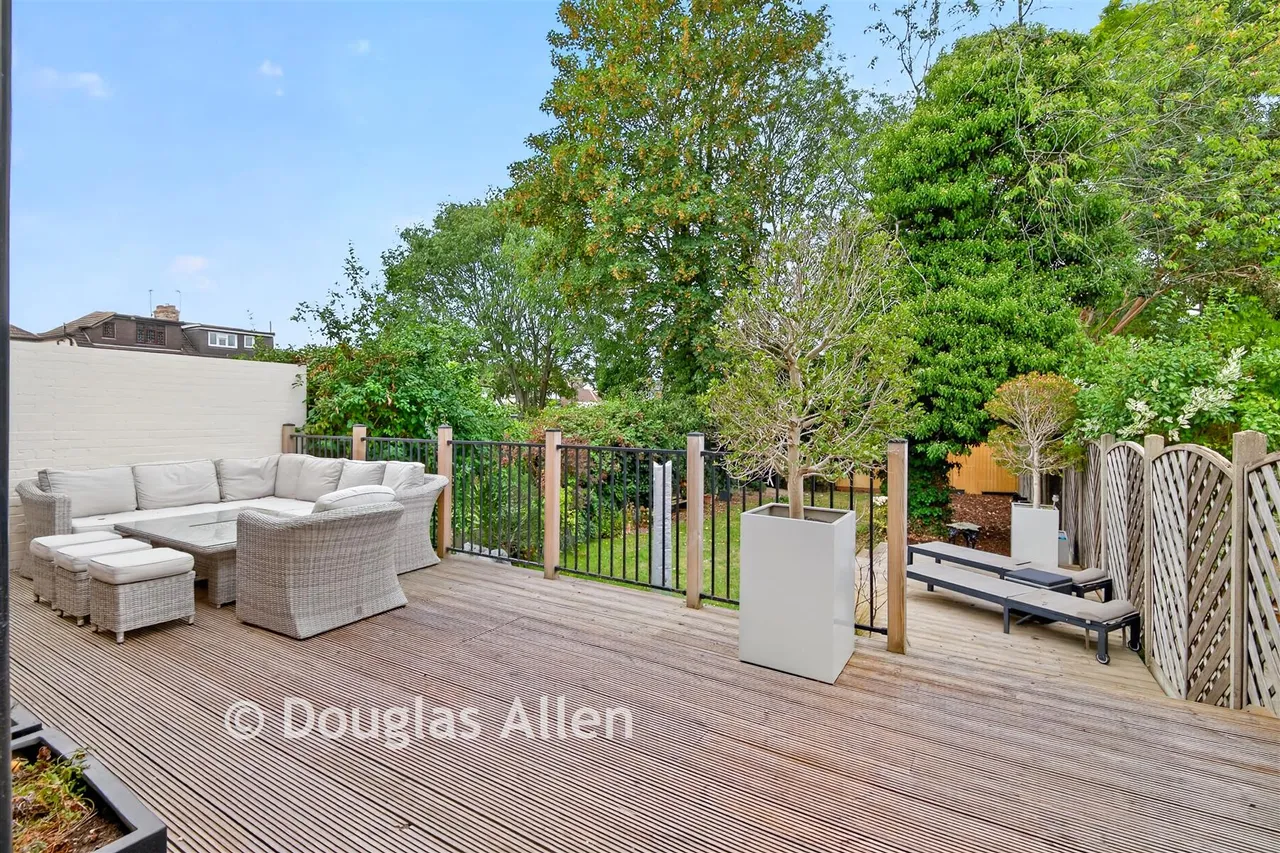 Glamis Drive, Hornchurch, RM11, photo 15