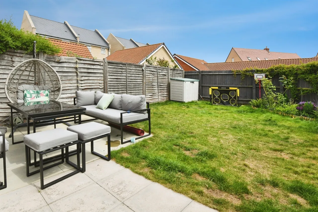 Charles Crescent, Rochford, SS4, photo 13