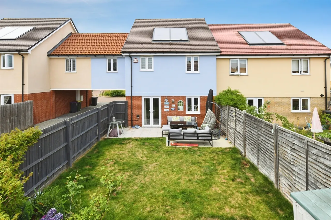 Charles Crescent, Rochford, SS4, photo 14