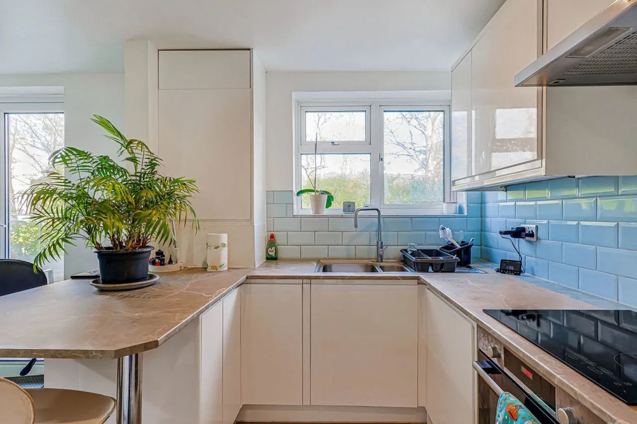 Madeira Road, Bournemouth, photo 6