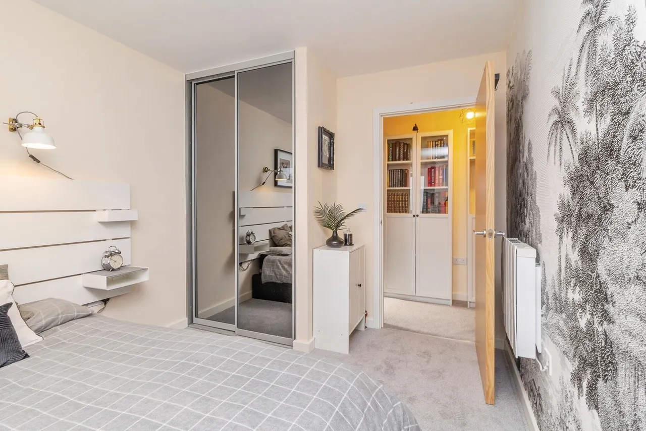 Pascal Mews, Oakgrove, Milton Keynes, Buckinghamshire, MK10, photo 14