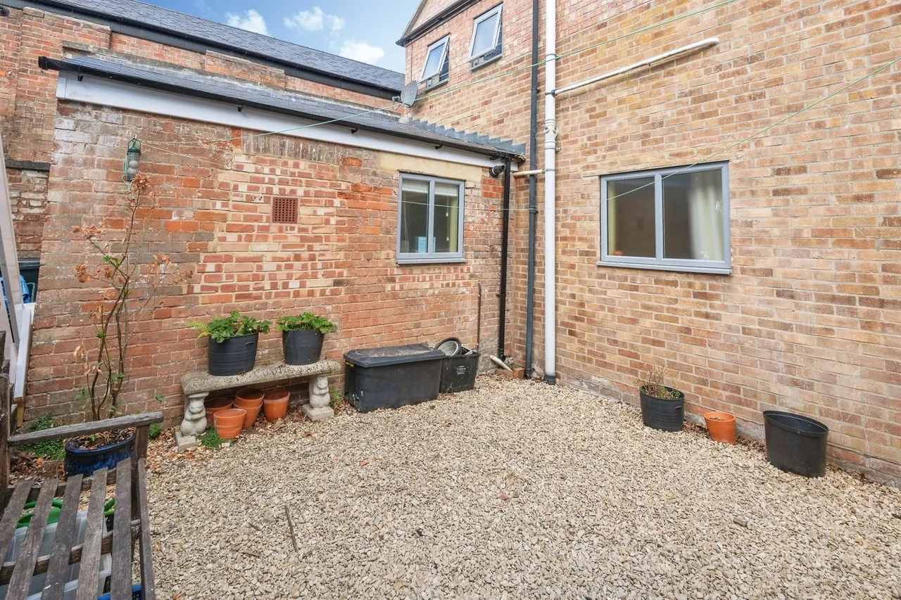 Staplegrove Road, Taunton, TA1, photo 8