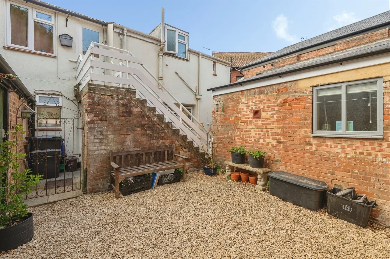 Staplegrove Road, Taunton, TA1, photo 23