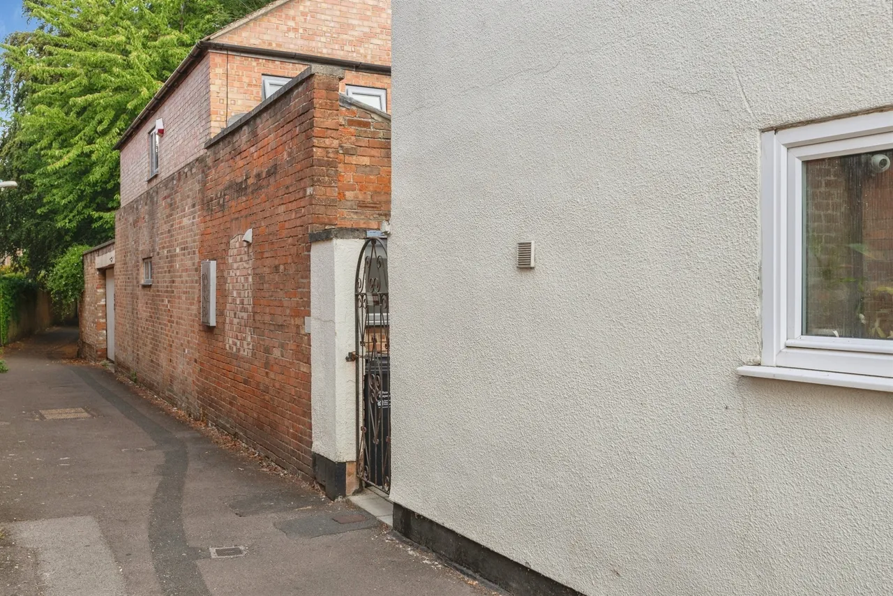 Staplegrove Road, Taunton, TA1, photo 20