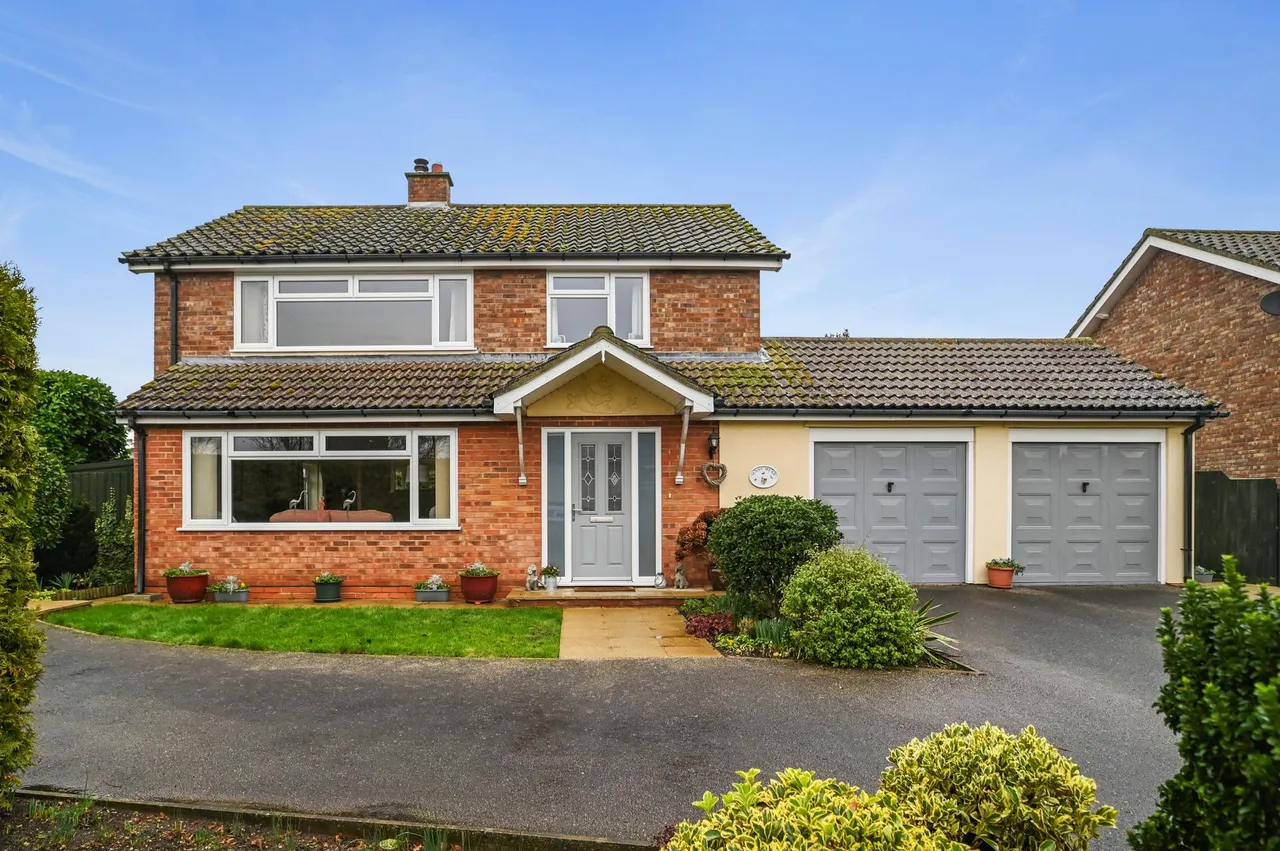 Mission Lane, East Bergholt, photo 42