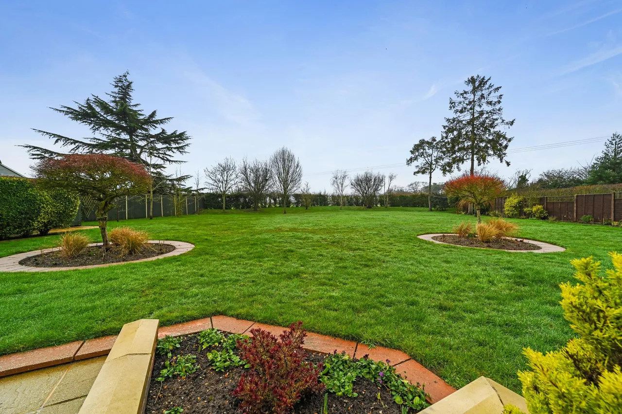 Mission Lane, East Bergholt, photo 34