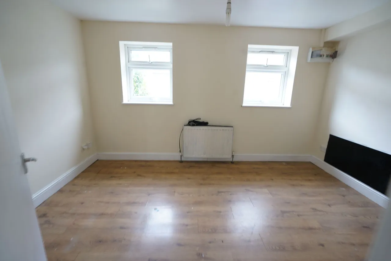 14 Foxton Road, Grays, Essex, RM20 4XX, photo 3