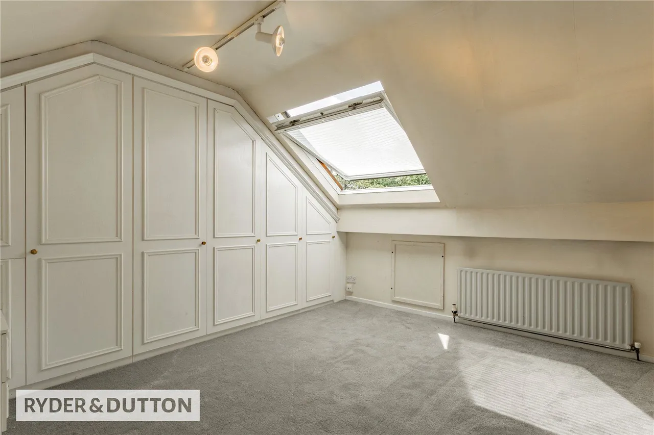 Sunfield Crescent, Royton, OL2, photo 19