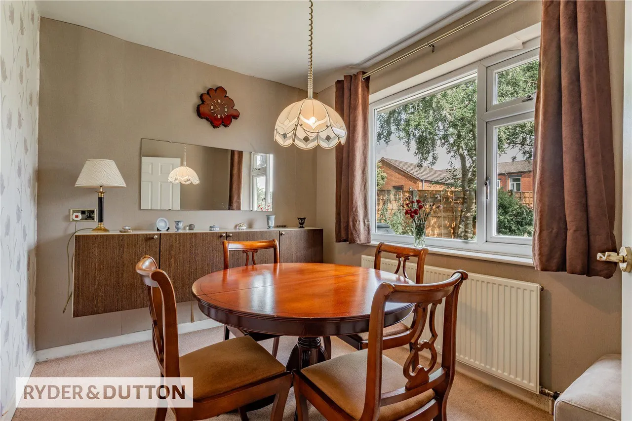Sunfield Crescent, Royton, OL2, photo 14