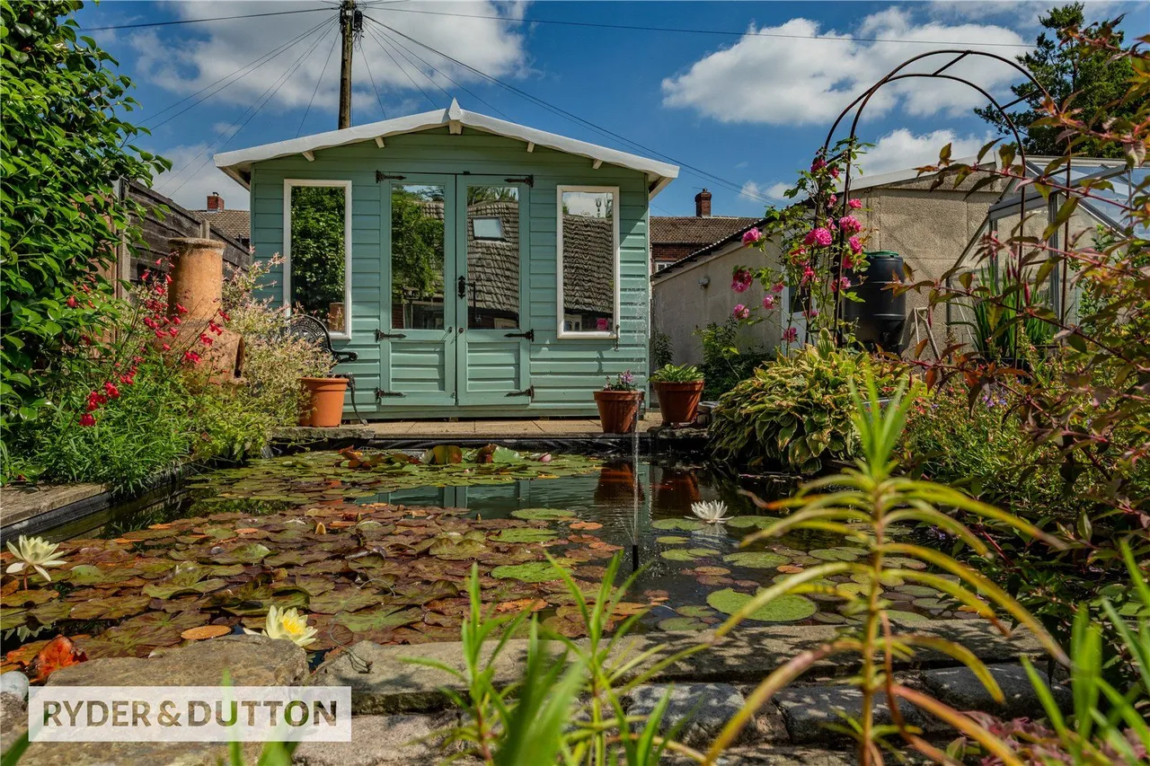 Sunfield Crescent, Royton, OL2, photo 25