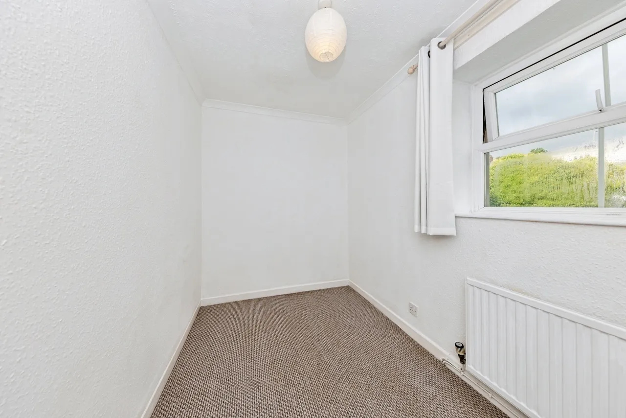 Old Priory Road, Carmarthen, SA31, photo 12