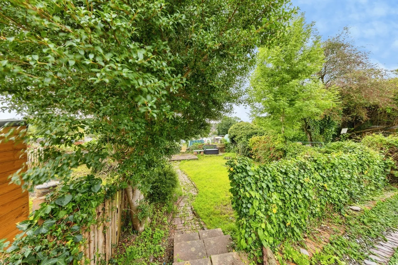 Old Priory Road, Carmarthen, SA31, photo 16