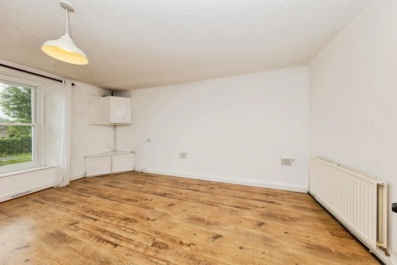 Old Priory Road, Carmarthen, SA31, photo 7