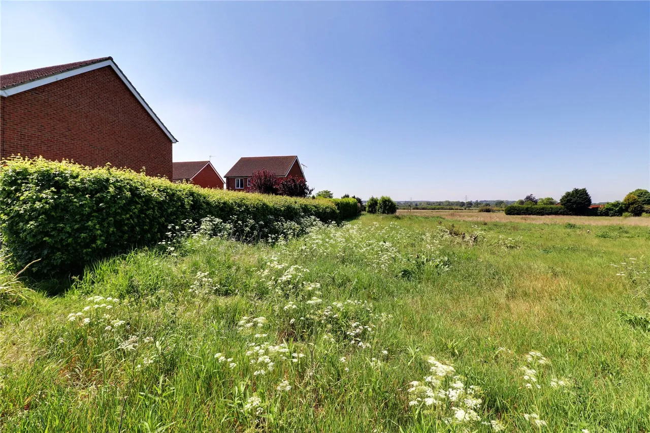 Cordeaux Close, Scotter, DN21, photo 2