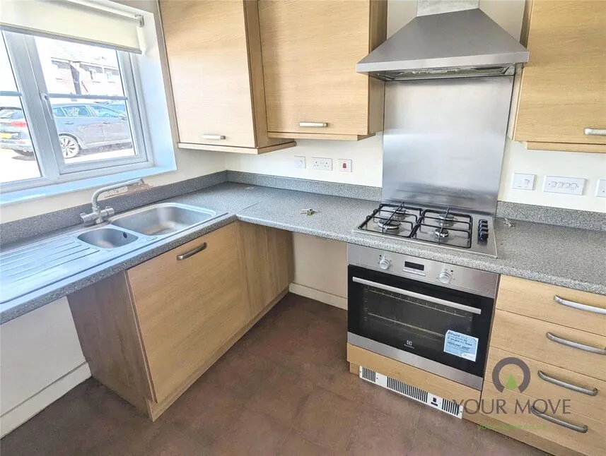 Bingley Crescent, Kirkby-in-Ashfield, NG17, photo 10