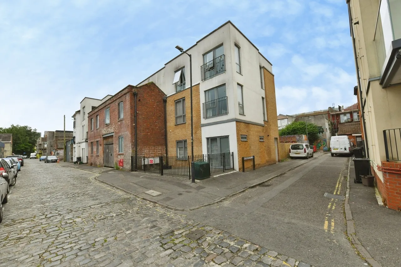 2 bed flat for sale — Stillhouse Lane, Bristol, Somerset, BS3