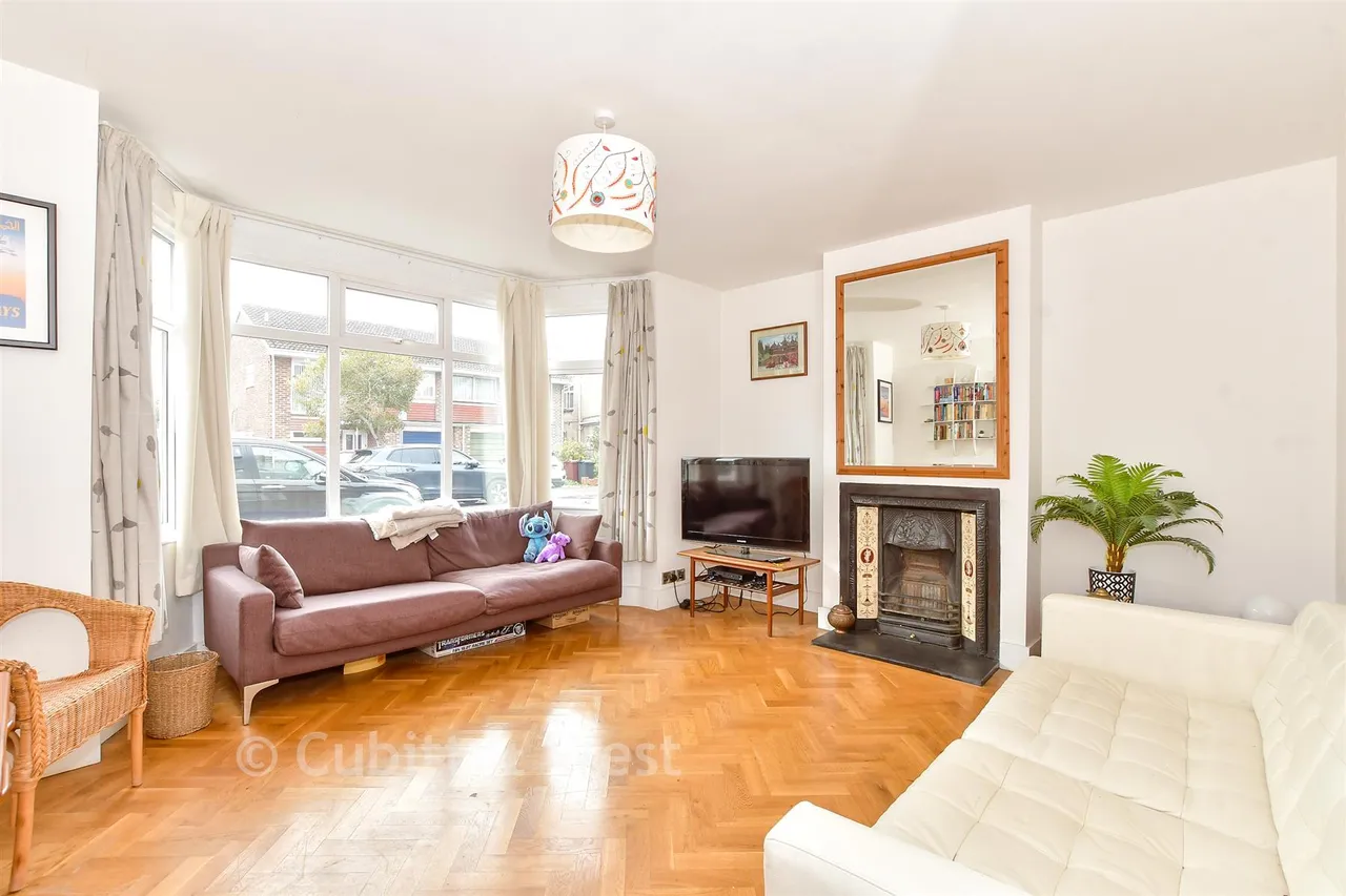 Kings Avenue, Chichester, PO19, photo 7