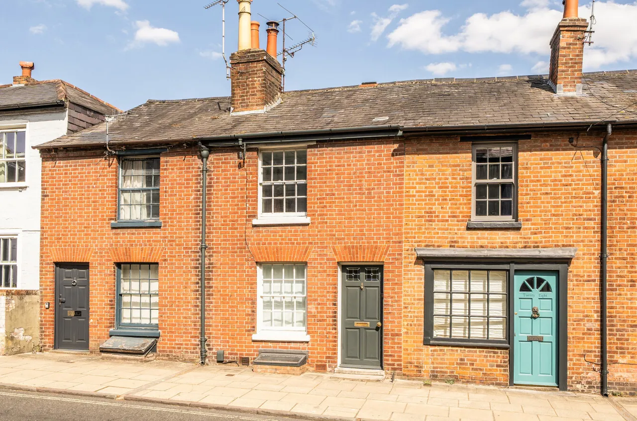 2 bed house for sale, Upper High Street, Winchester, SO23