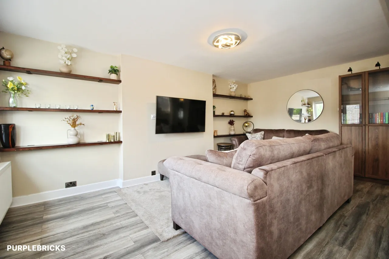 Willerton Close, Dewsbury, WF12, photo 7