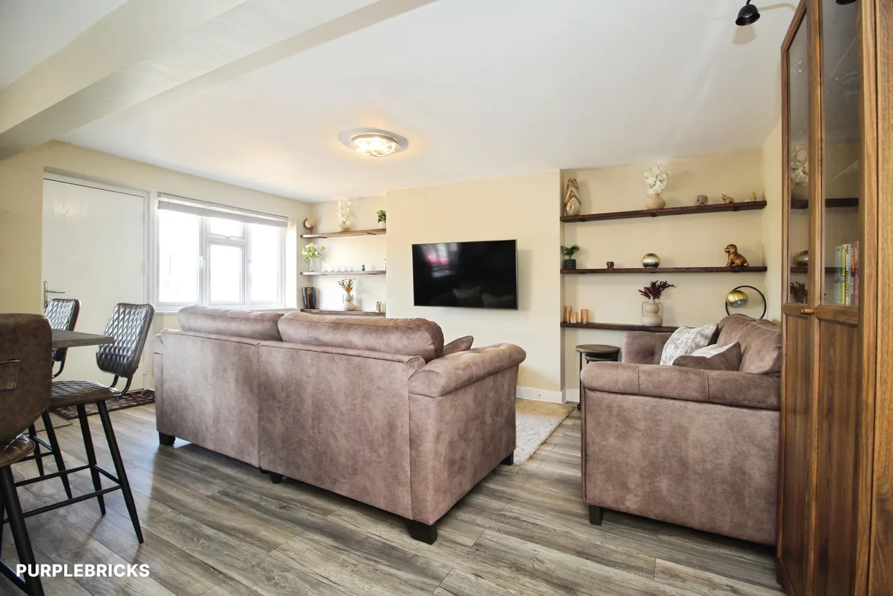Willerton Close, Dewsbury, WF12, photo 5